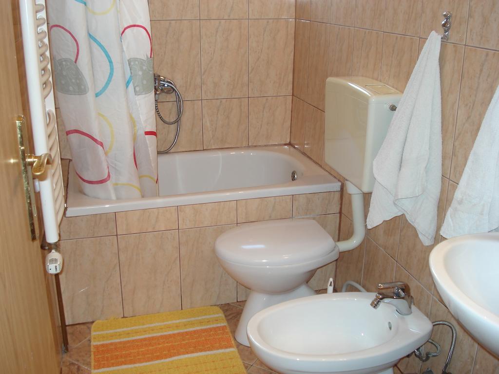 Apartment Blaza سينج الغرفة الصورة